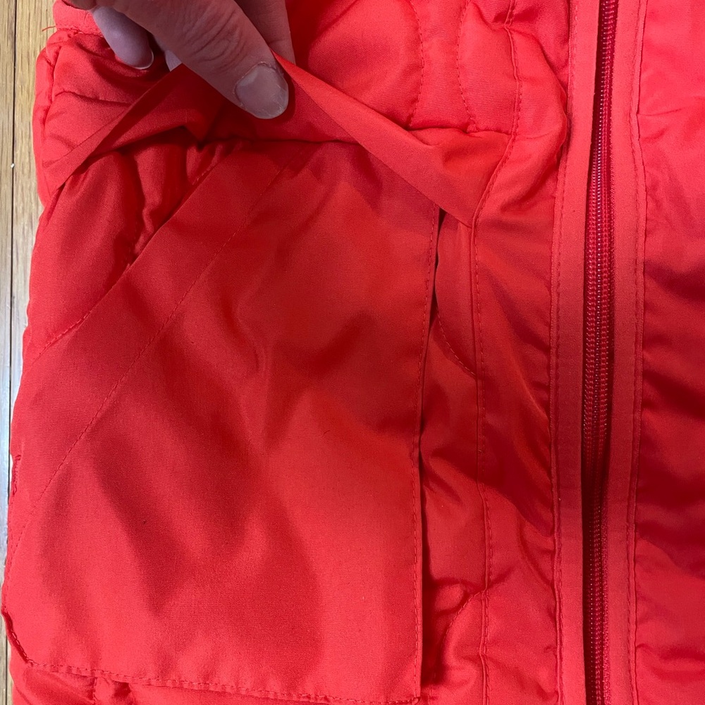 All in Motion Orange Quilted Fleece
Lined‎ Zip Front Vest - kids Size 6/7 - Picture 2 of 10